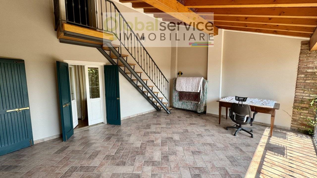 Loggia Loggia