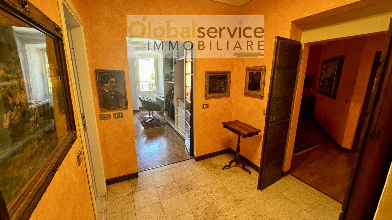 Disimpegno Disimpegno
