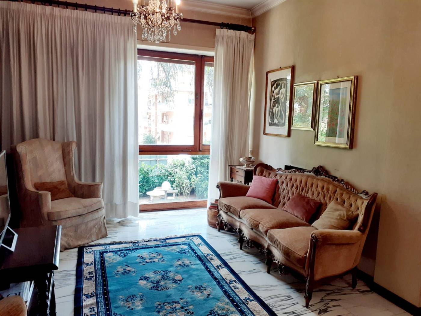 Salone