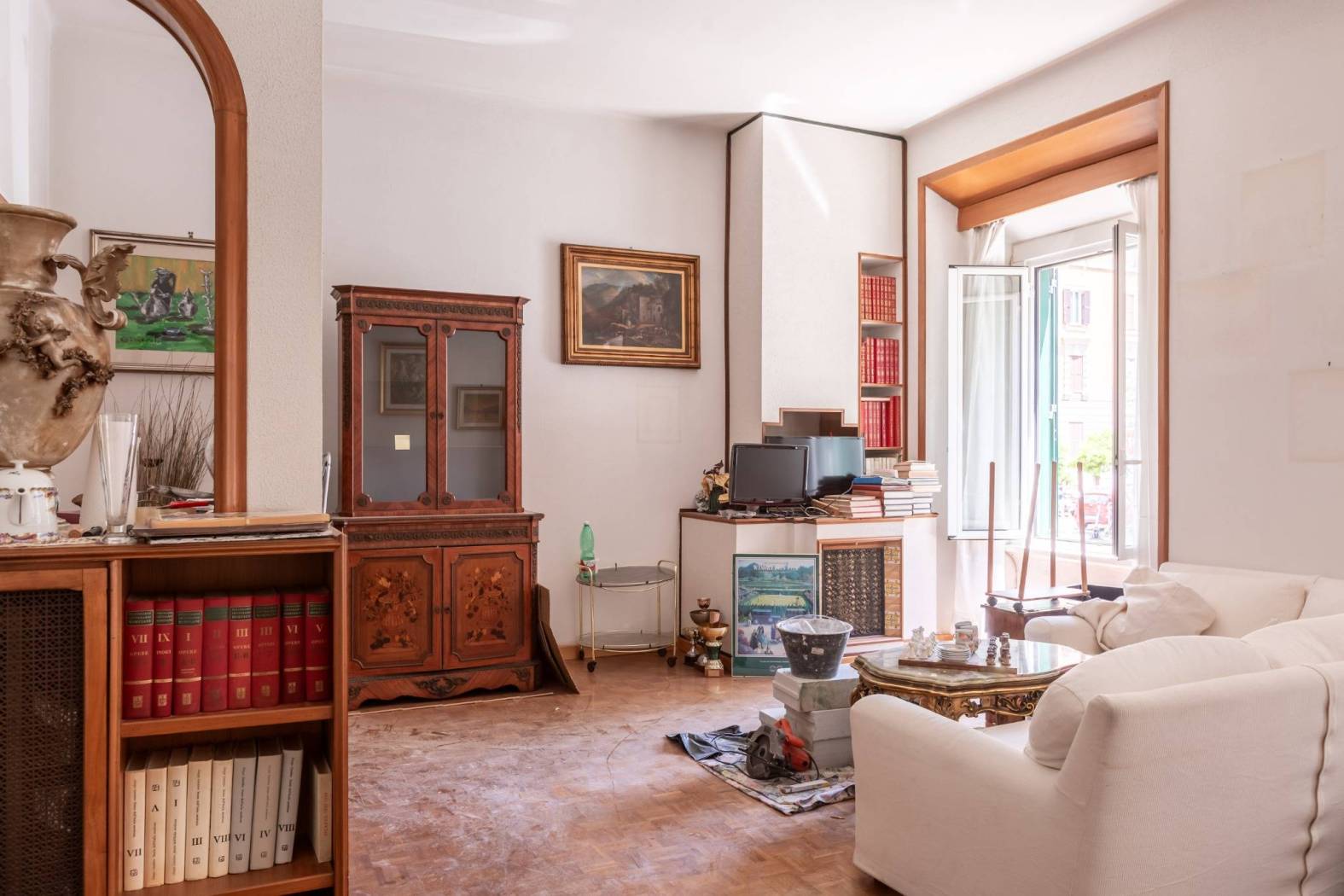 Salone