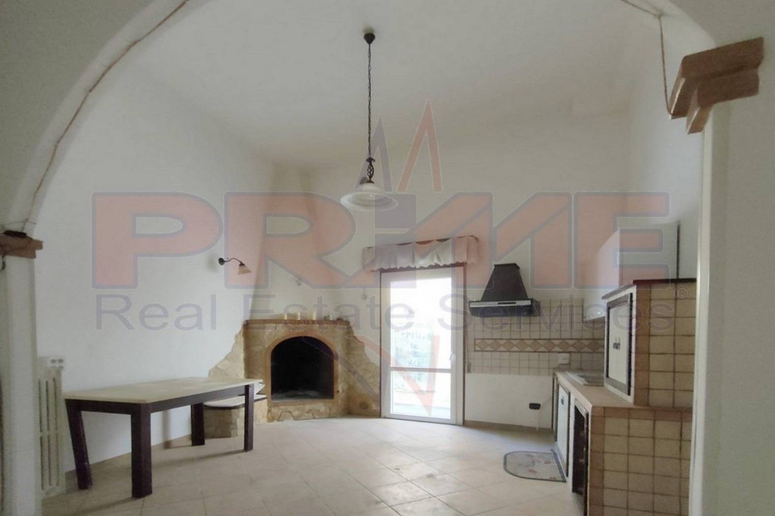 Stanza non arredata Stanza non arredata