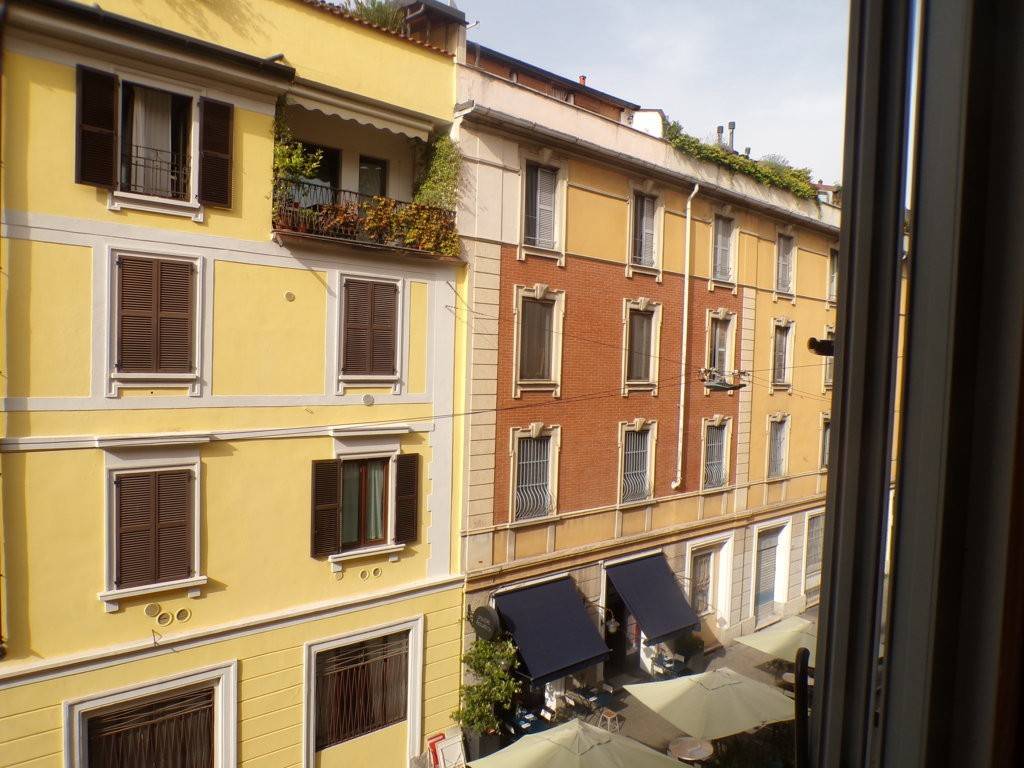Via Bergamo 3 - Zona Montenero, proponiamo in affitto monolocale al secondo piano di circa 30 mq senza ascensore. L'immobile è composto da ingresso 