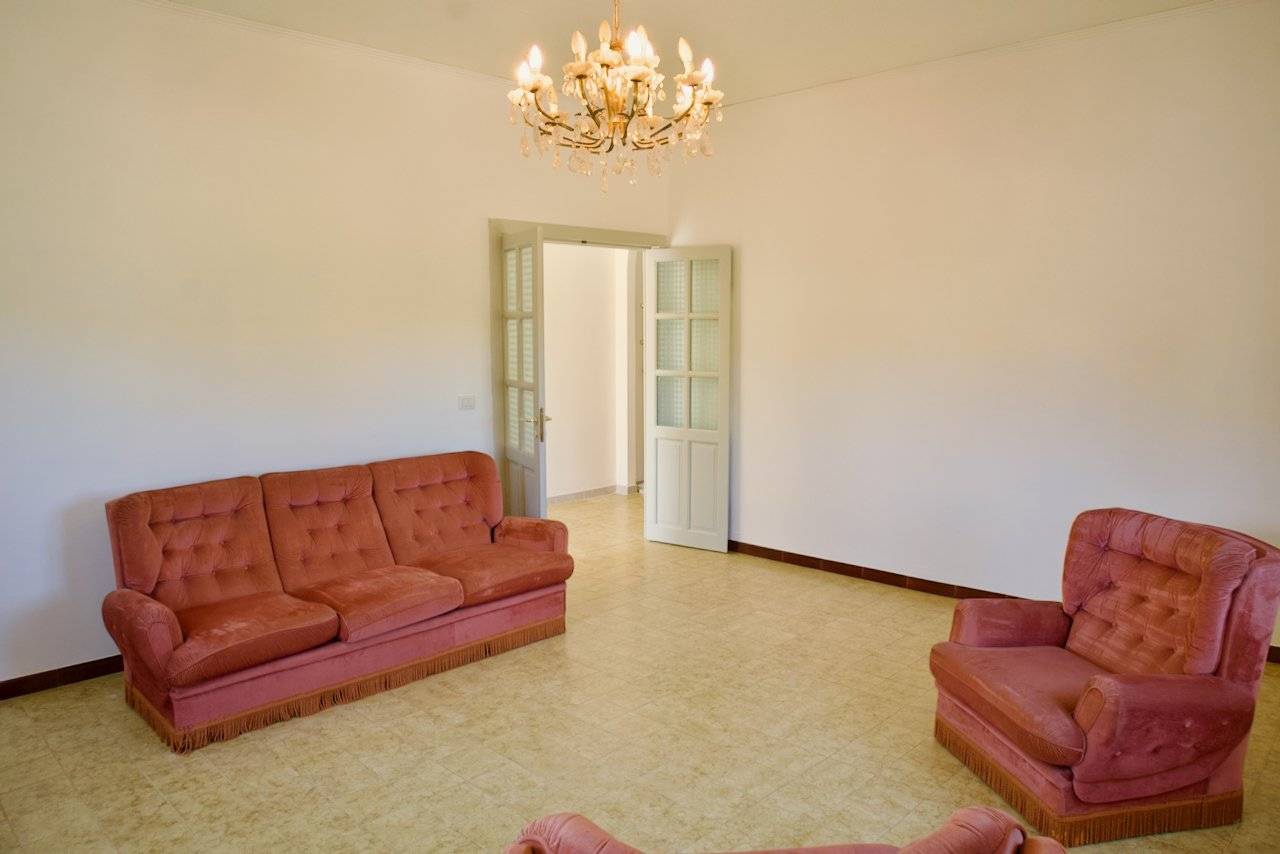 Salone