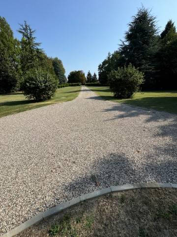 Viale d'ingresso