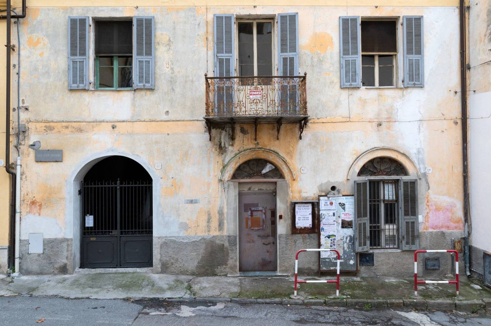 facciata verso strada