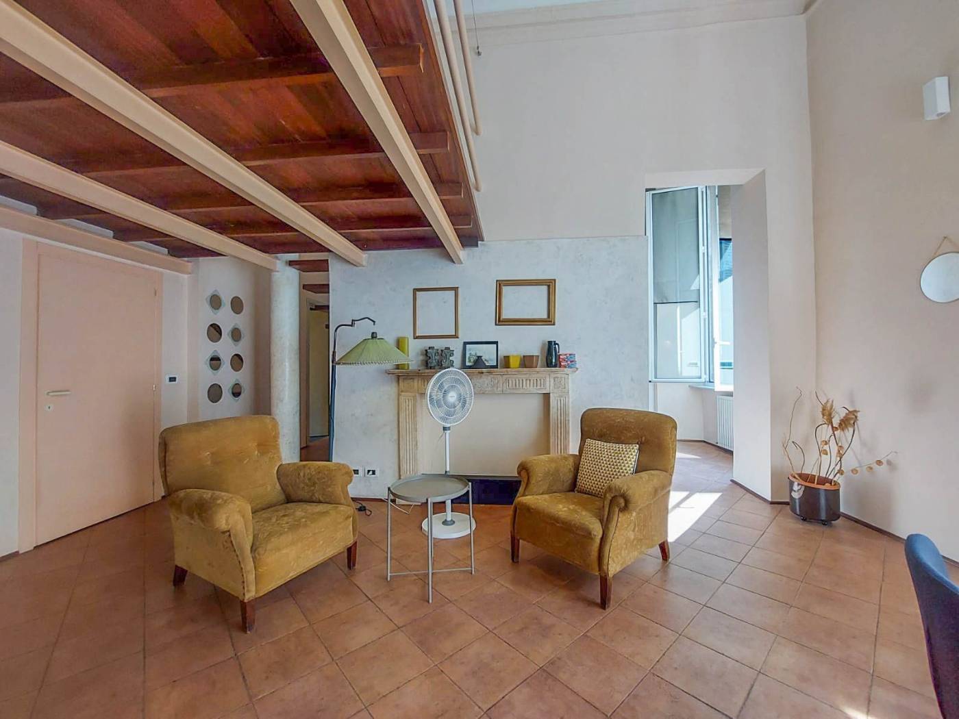 SALA