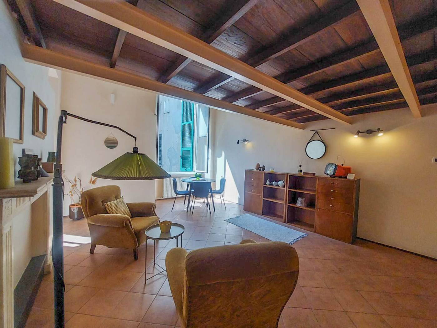SALA