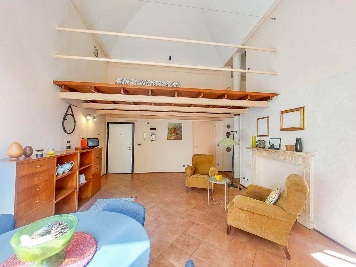 SALA
