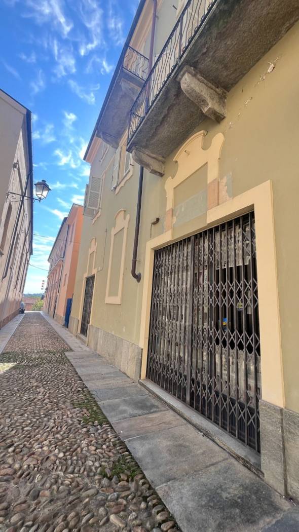 Zona Zona