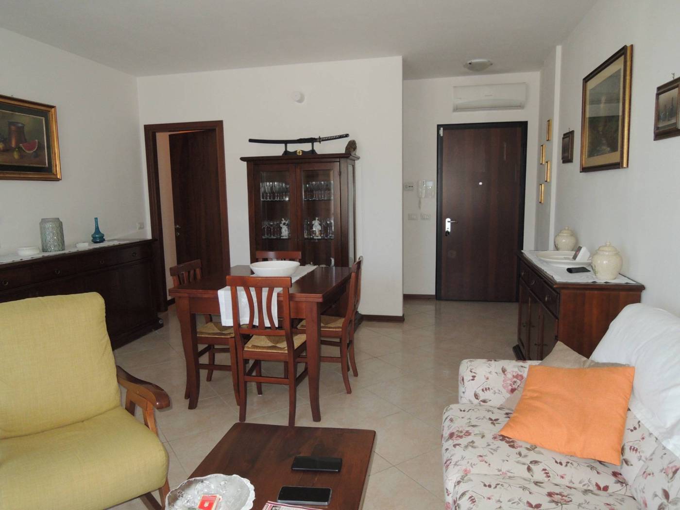 Salone