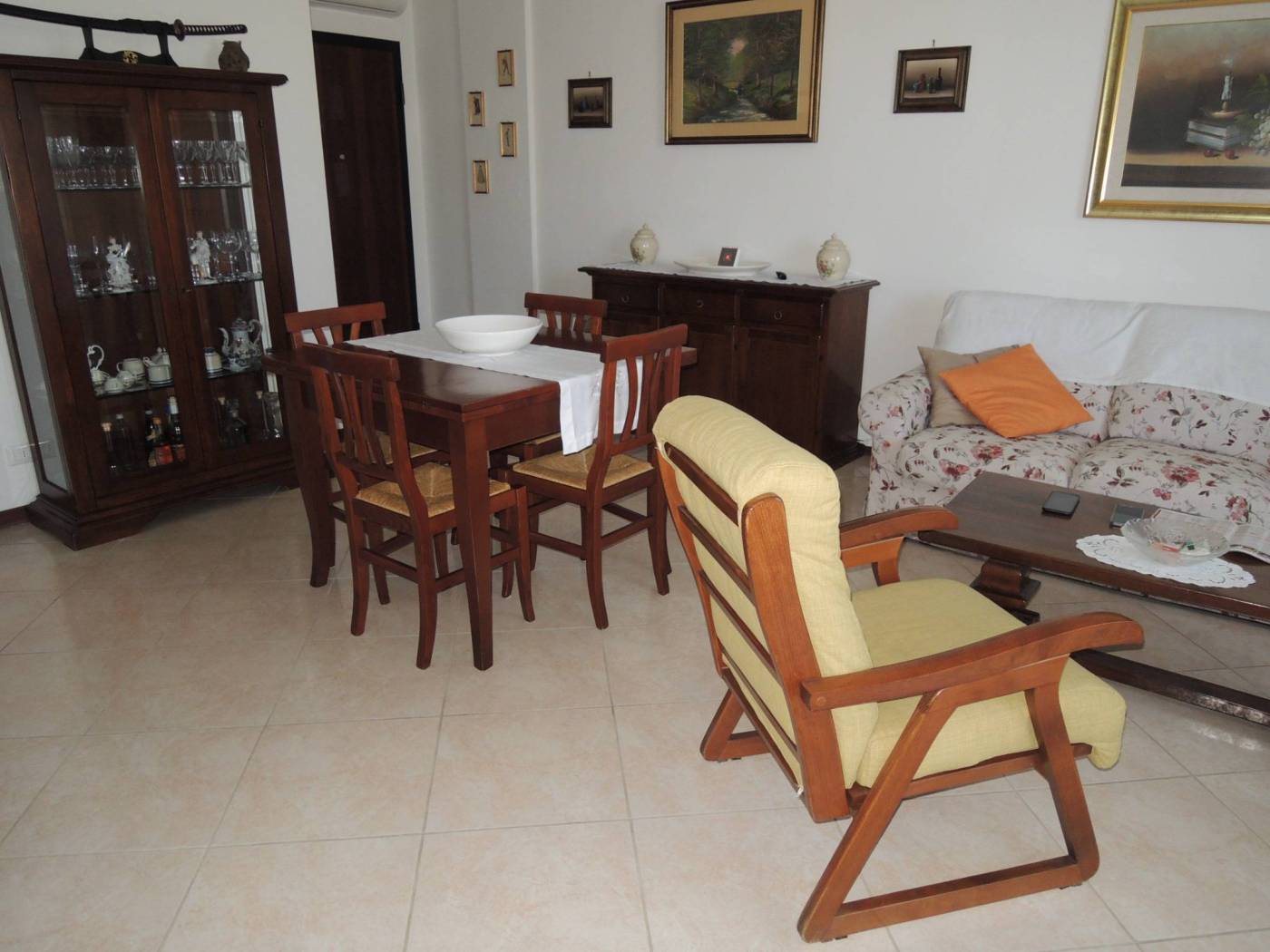Salone