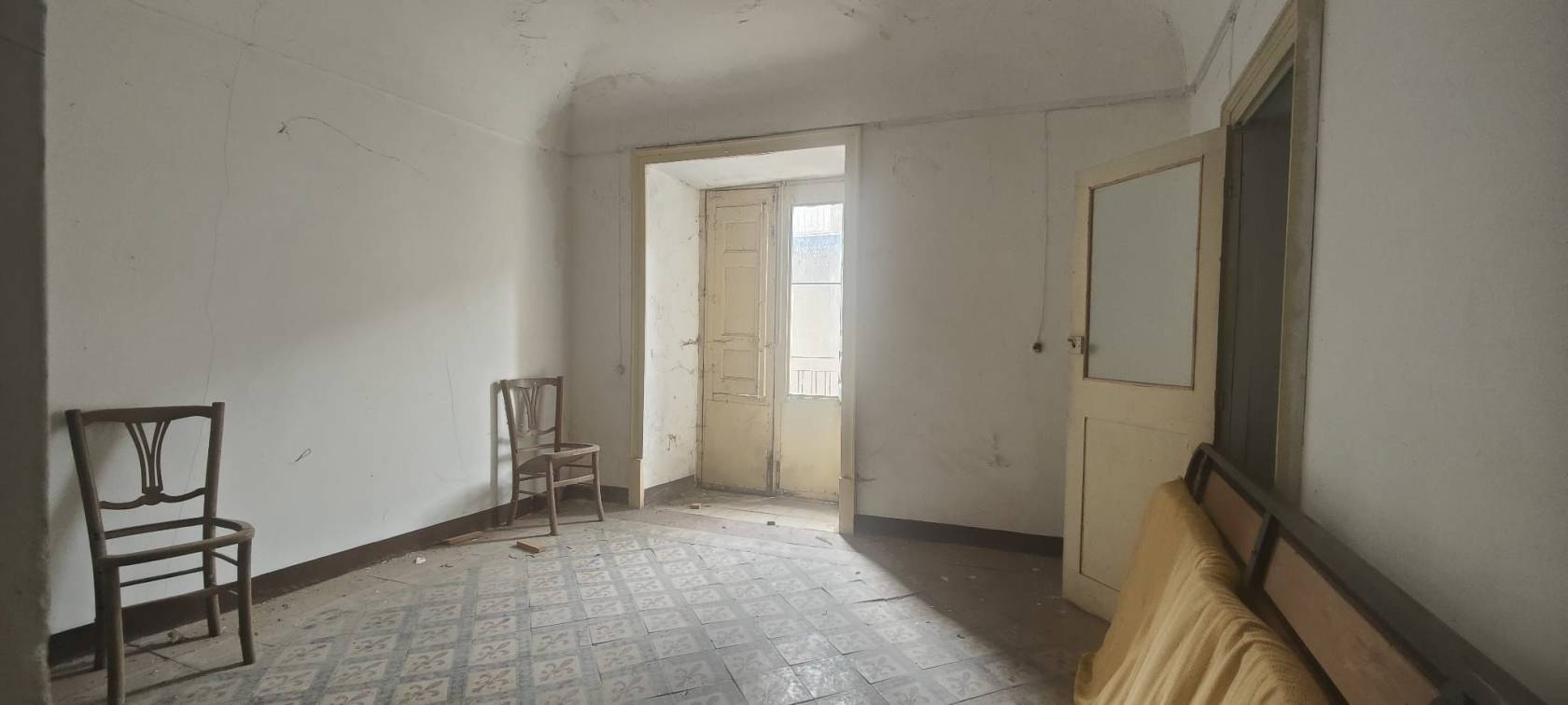 Stanza non arredata