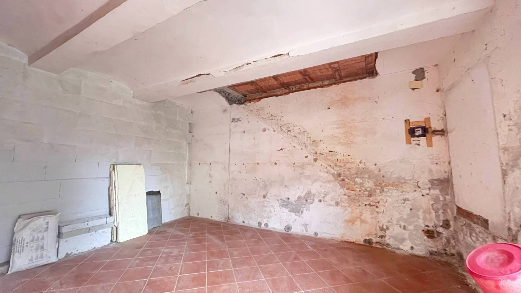 Stanza non arredata Stanza non arredata