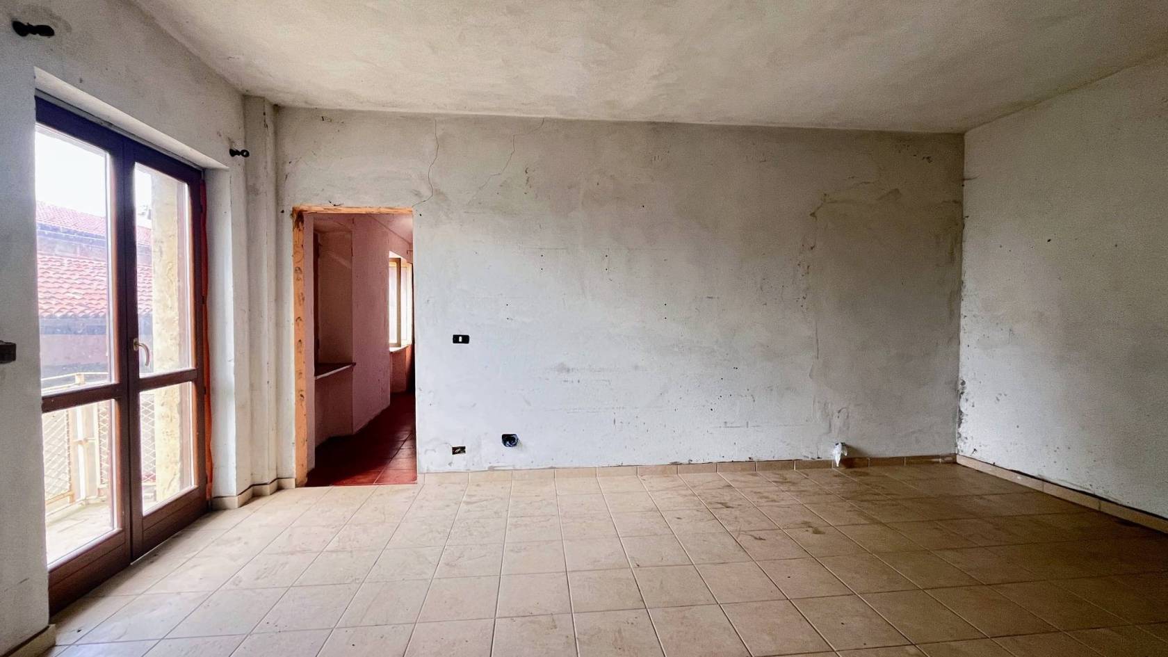 Stanza non arredata Stanza non arredata