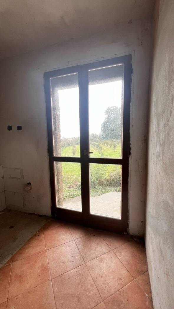 Stanza non arredata Stanza non arredata