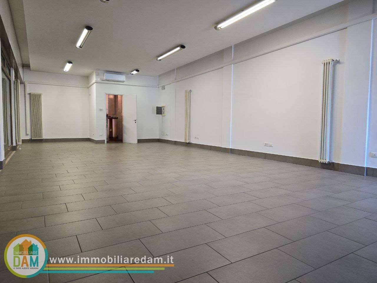 Interno non residenziale Interno non residenziale