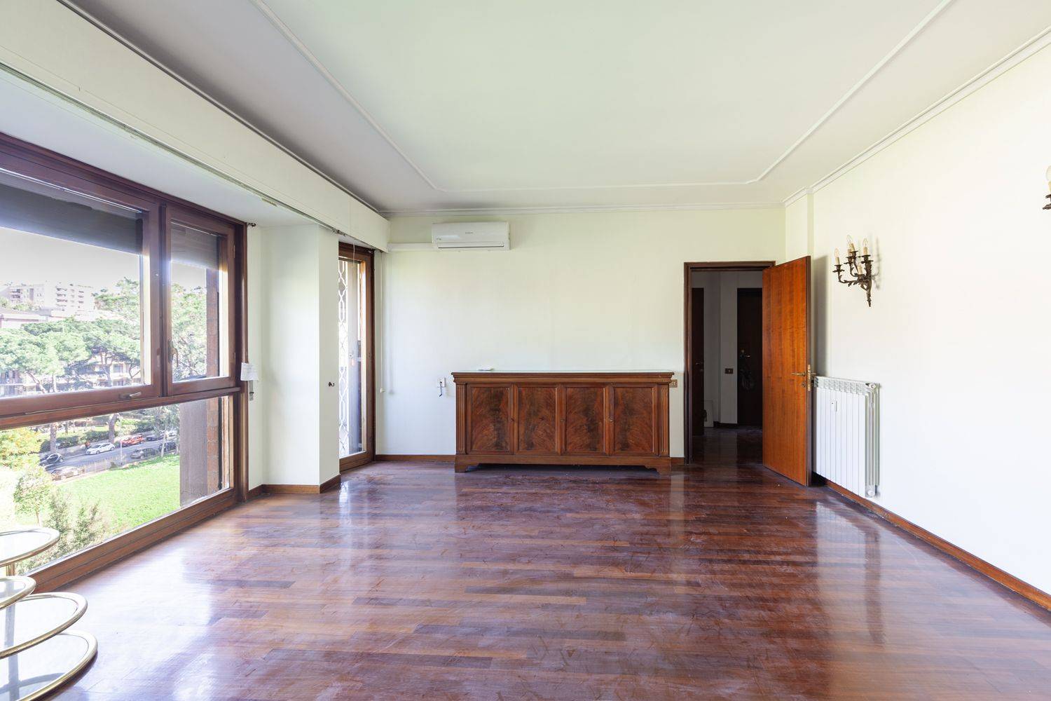 Salone