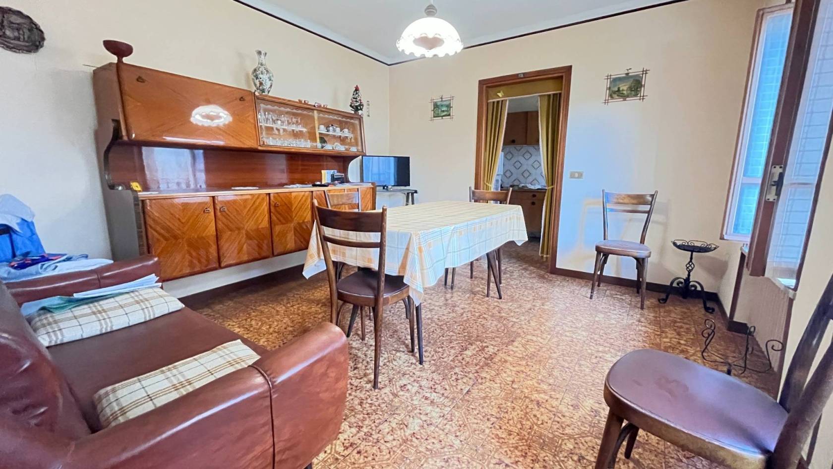 Salone Salone