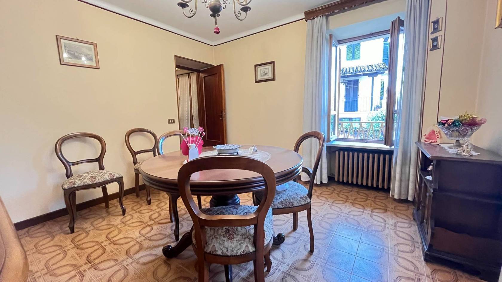 Salone Salone