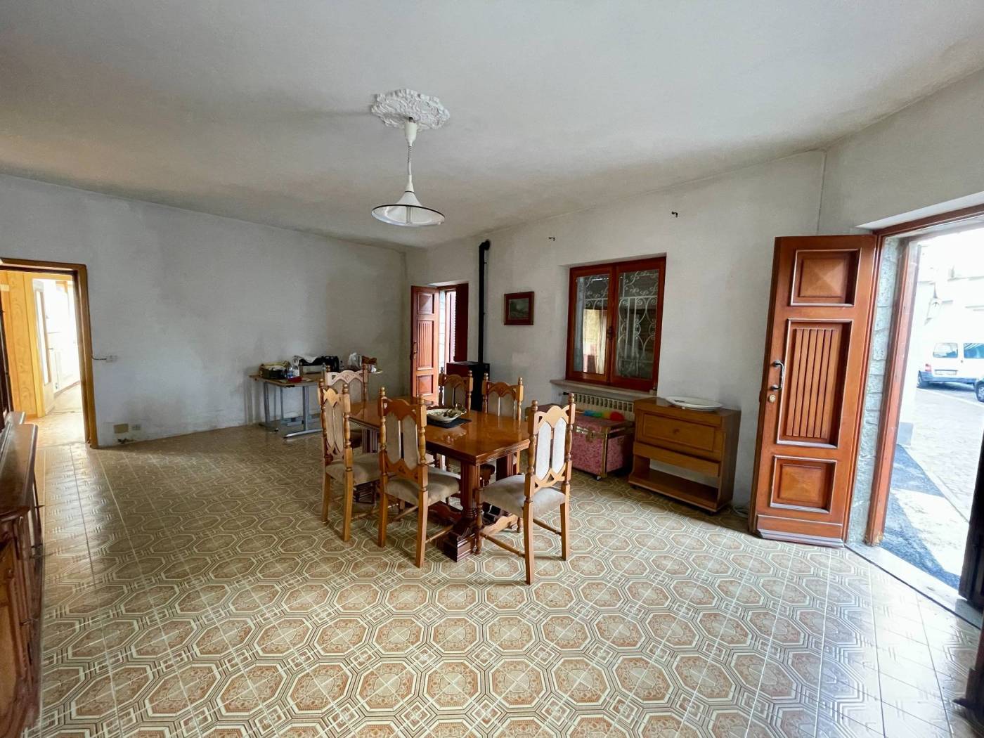Salone
