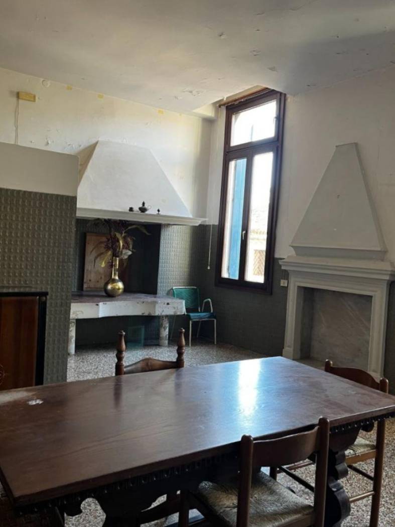 Salone