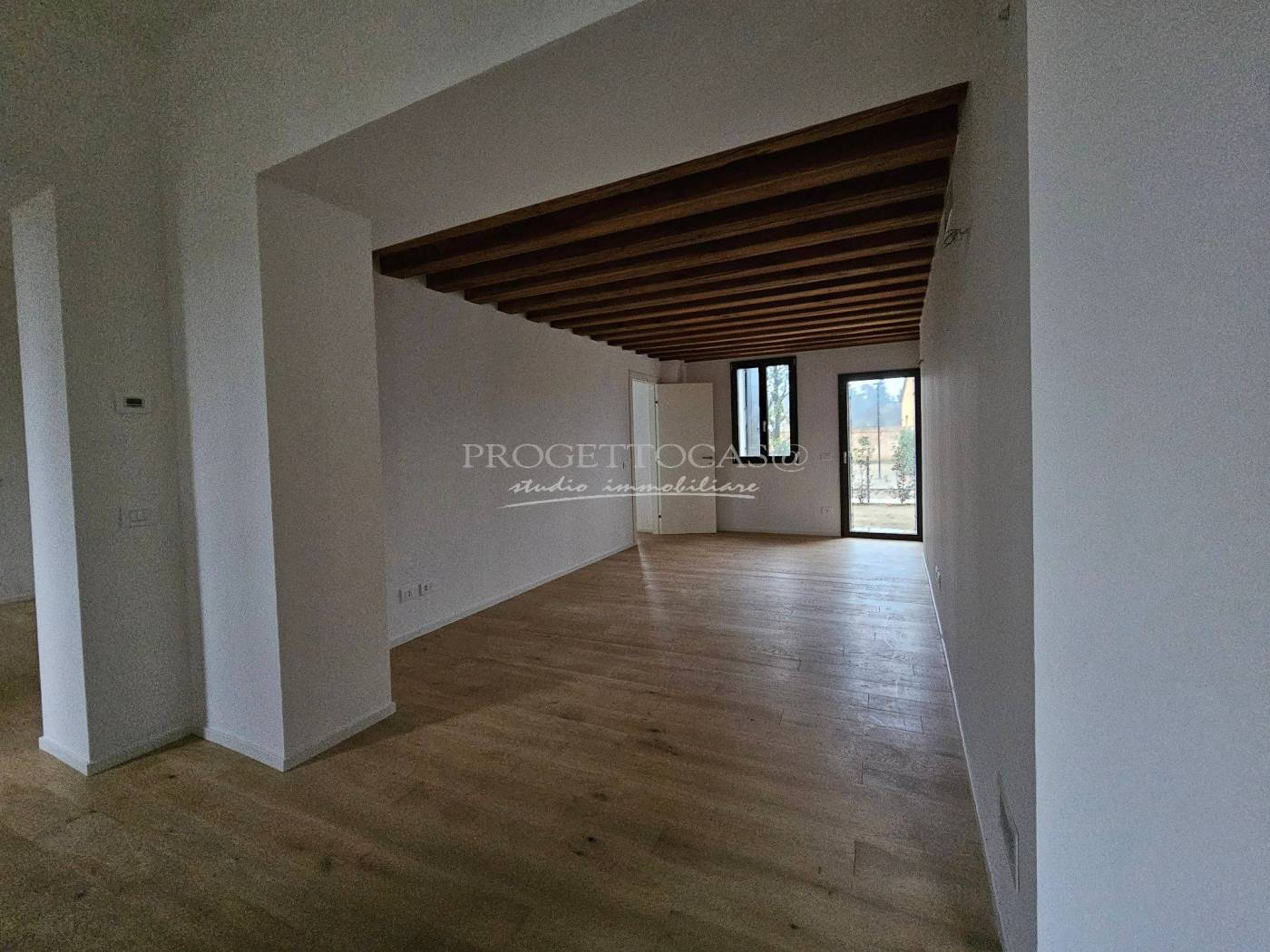 Stanza non arredata