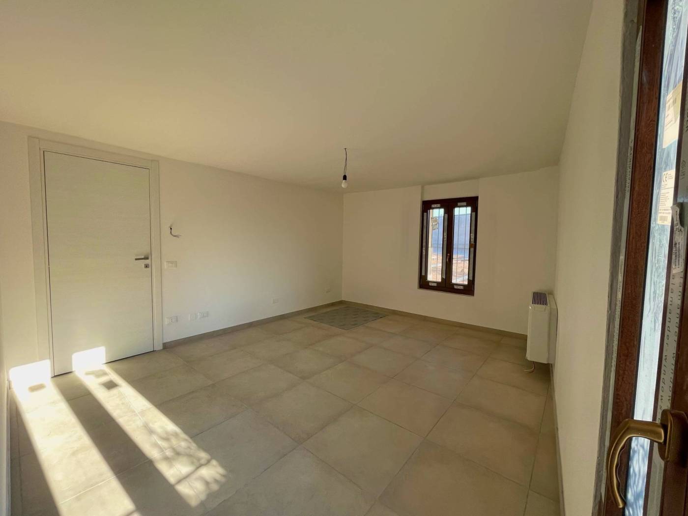 Stanza non arredata Stanza non arredata