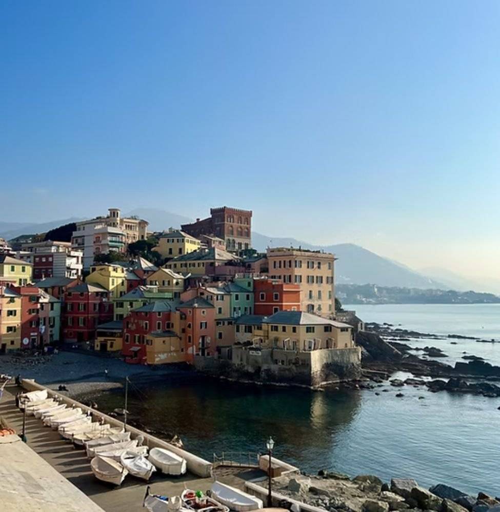 Boccadasse - LIBERA DA INIZIO DICEMBRE a FINE FEBBRAIO: proponiamo appartamento a pochi passi dalla spiaggia di Boccadasse con vista mare, WiFi 