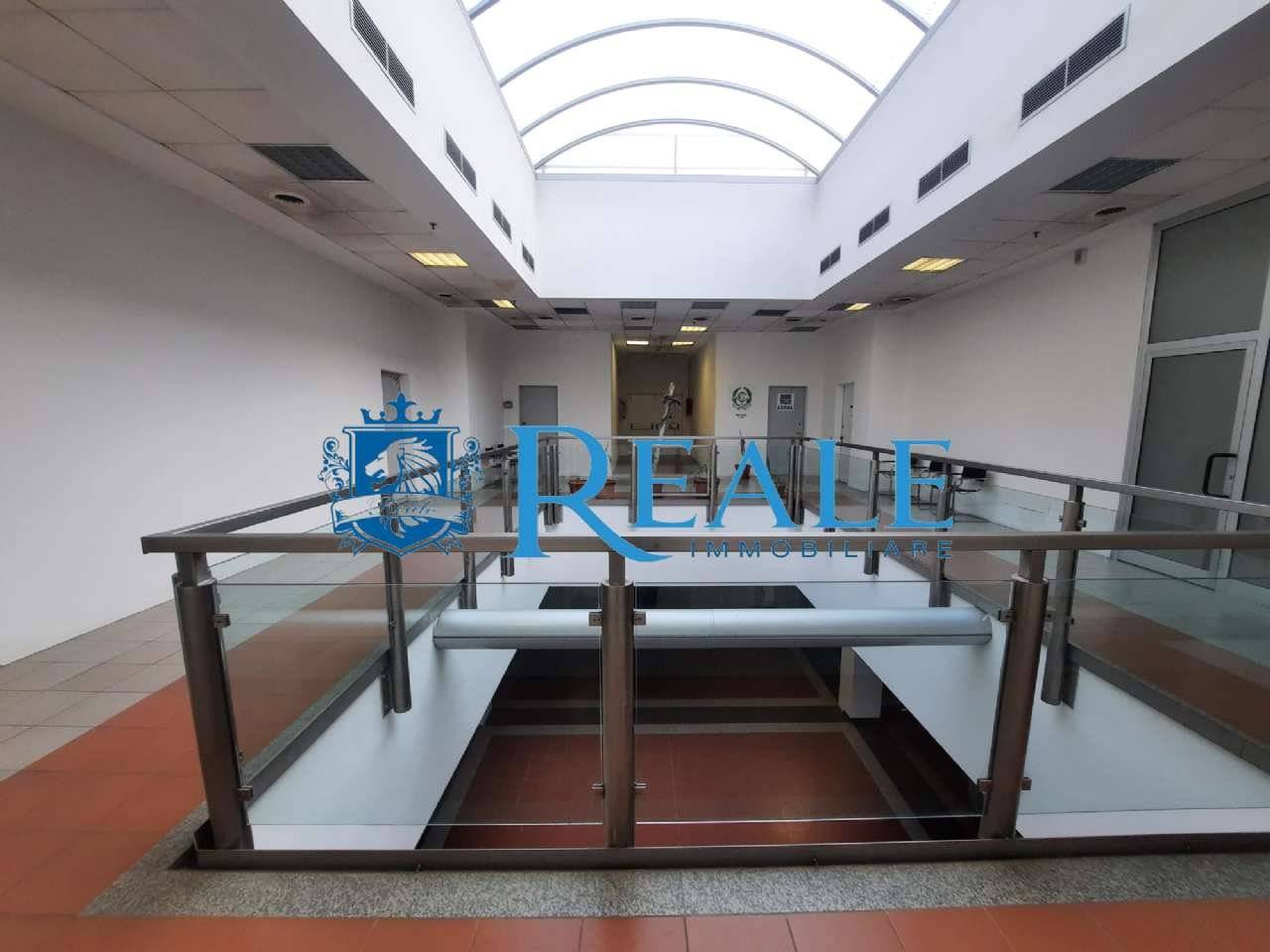 Interno non residenziale - Rif. LOCALE COMMERCIALE 2