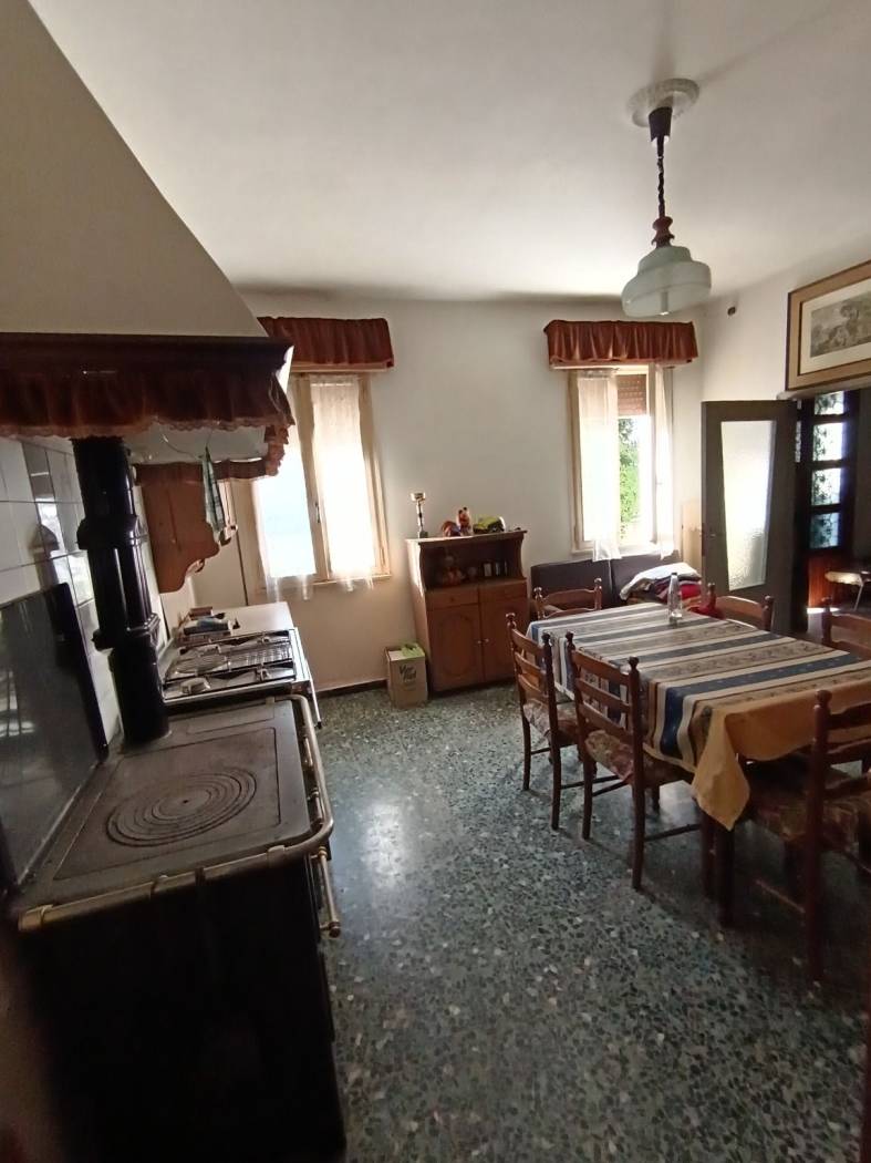 Salone