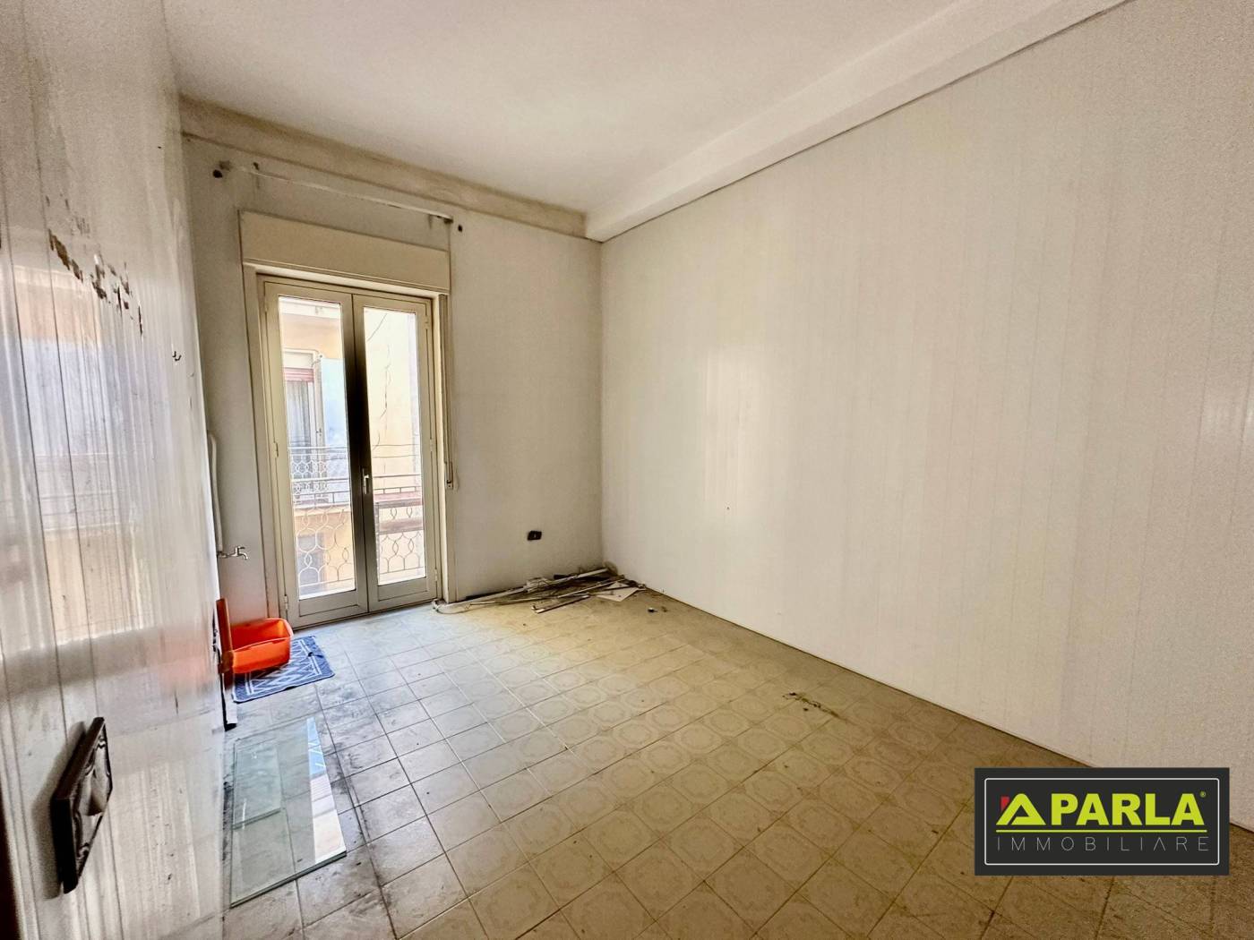Stanza non arredata
