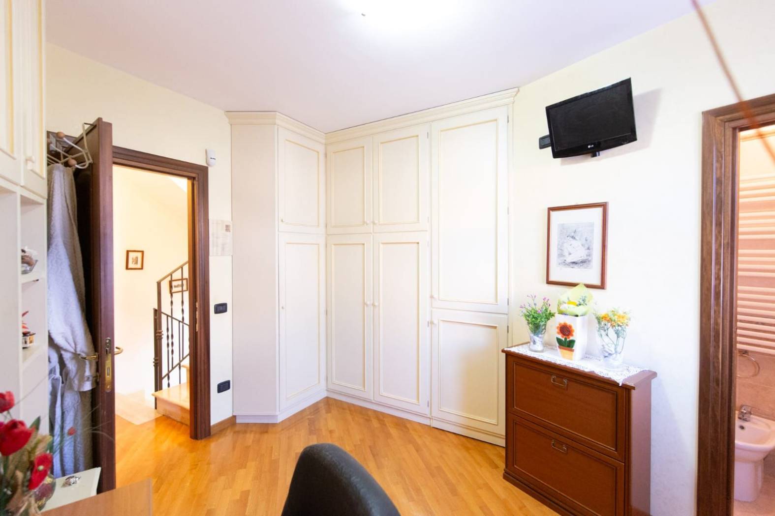 Stanza arredata Stanza arredata