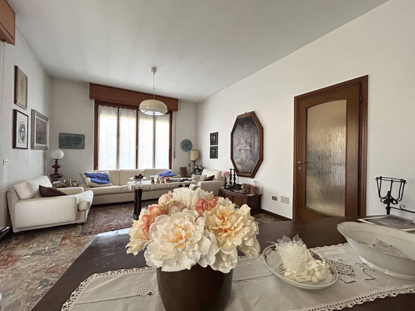 Salone