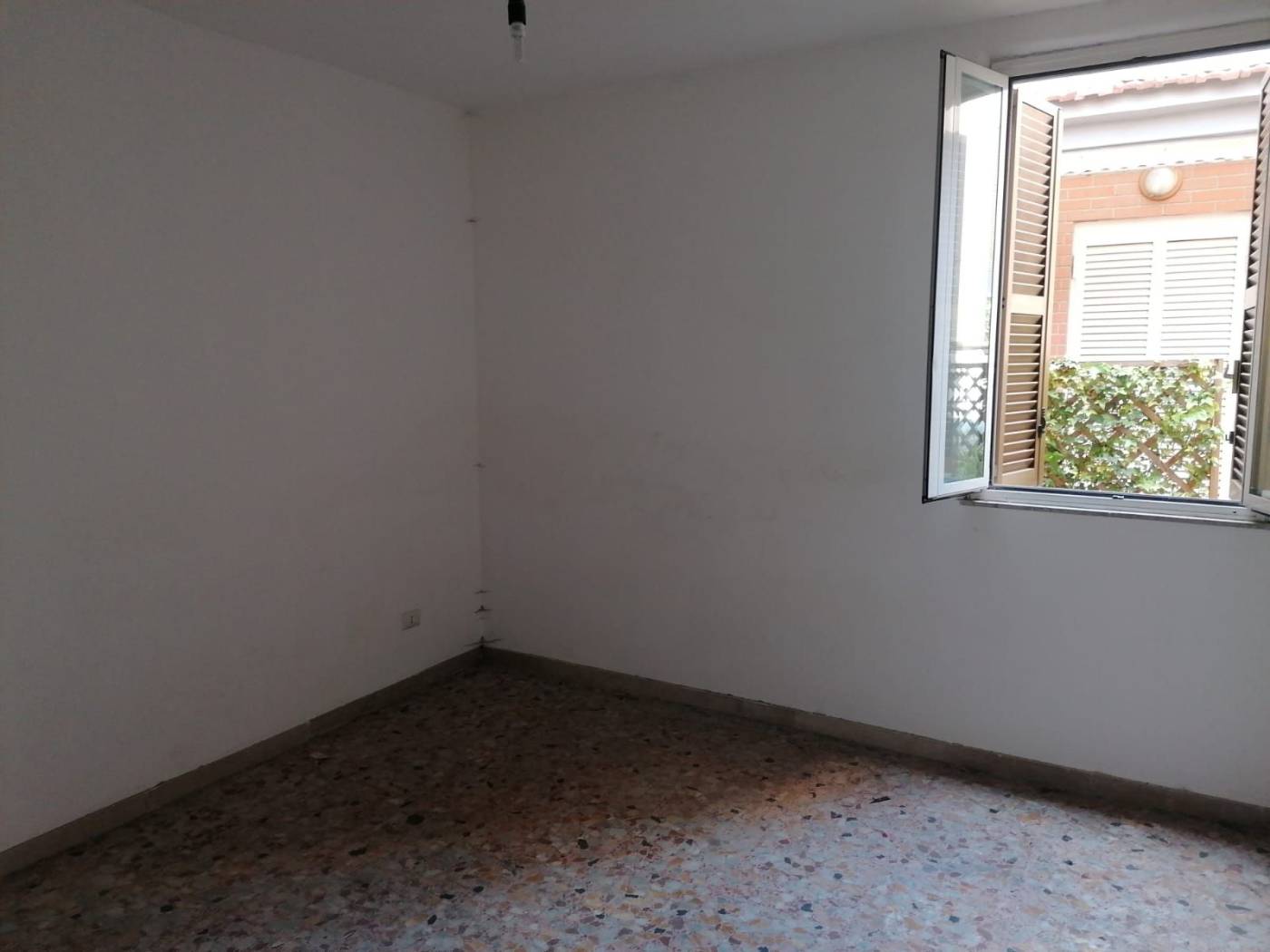 Stanza non arredata Stanza non arredata