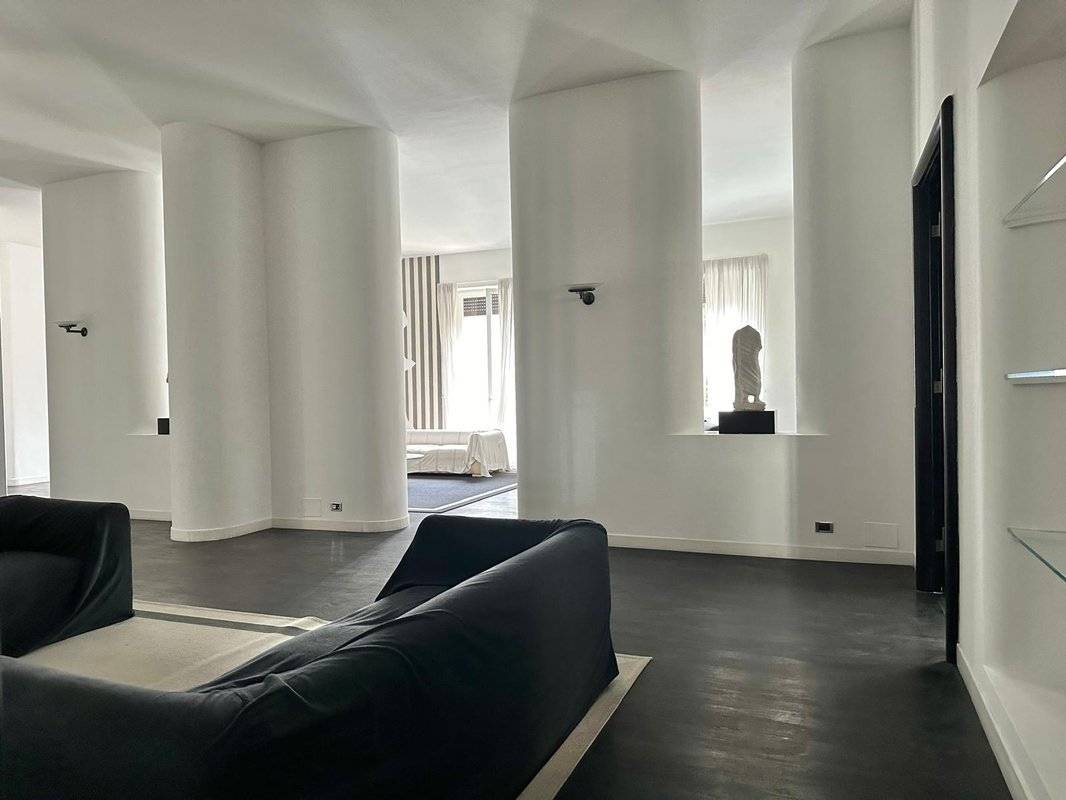 Salone