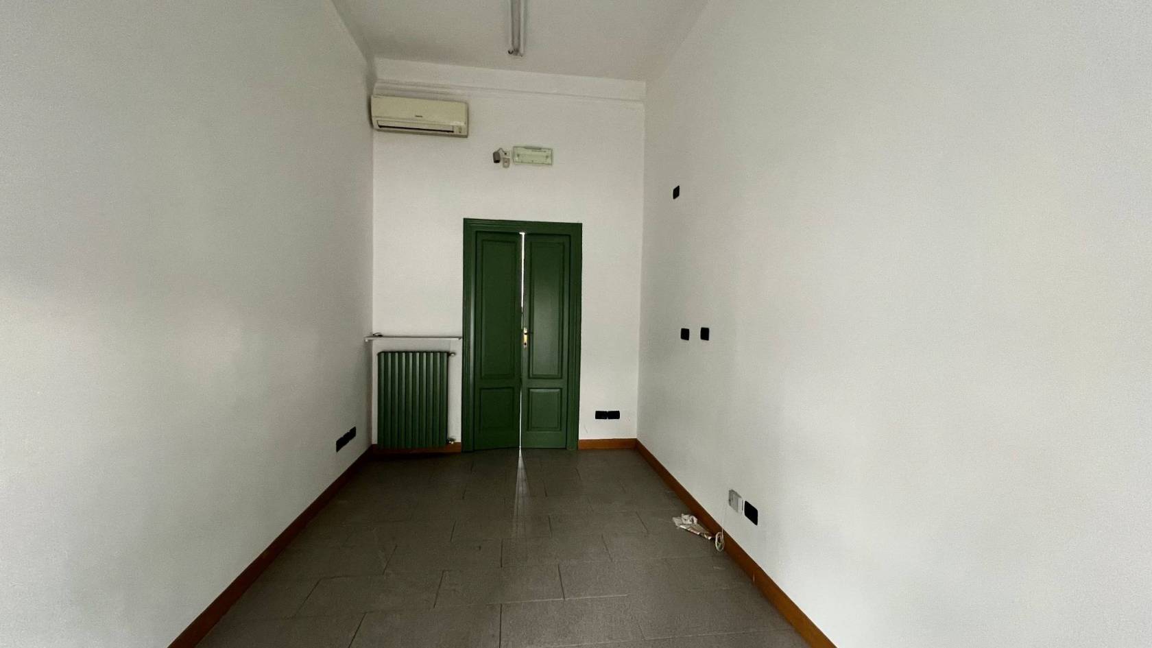Stanza non arredata