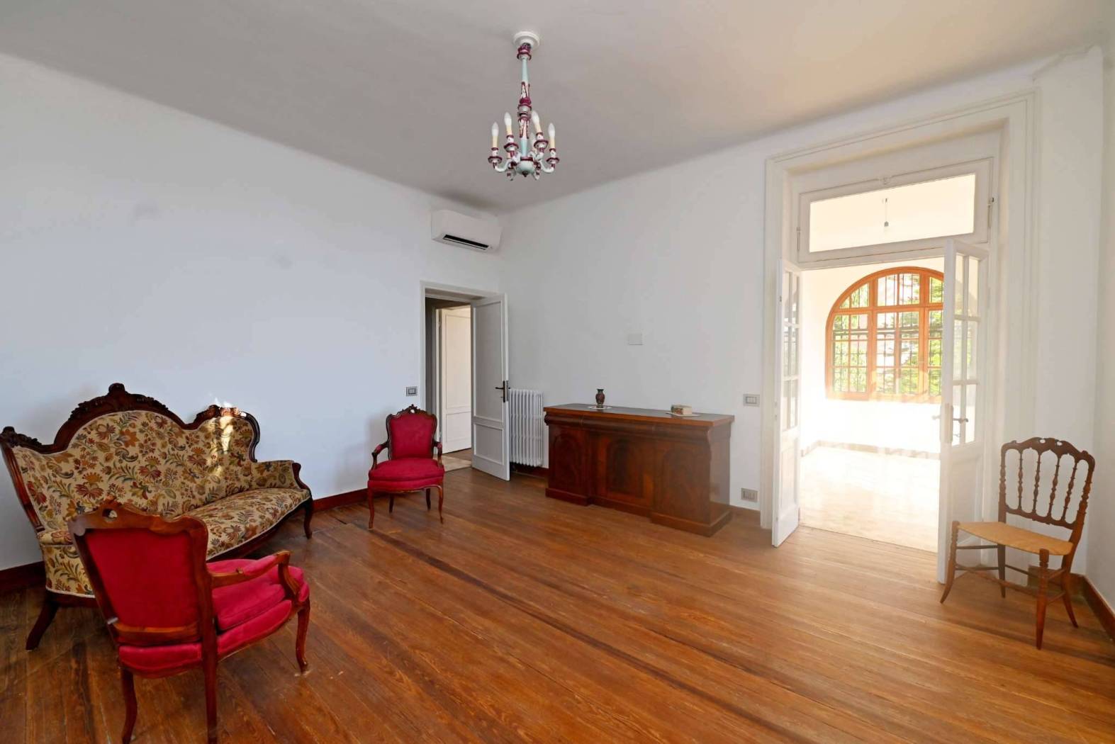 Salone