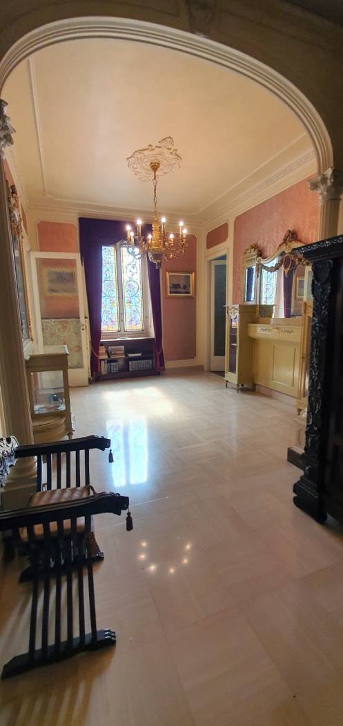 Salone