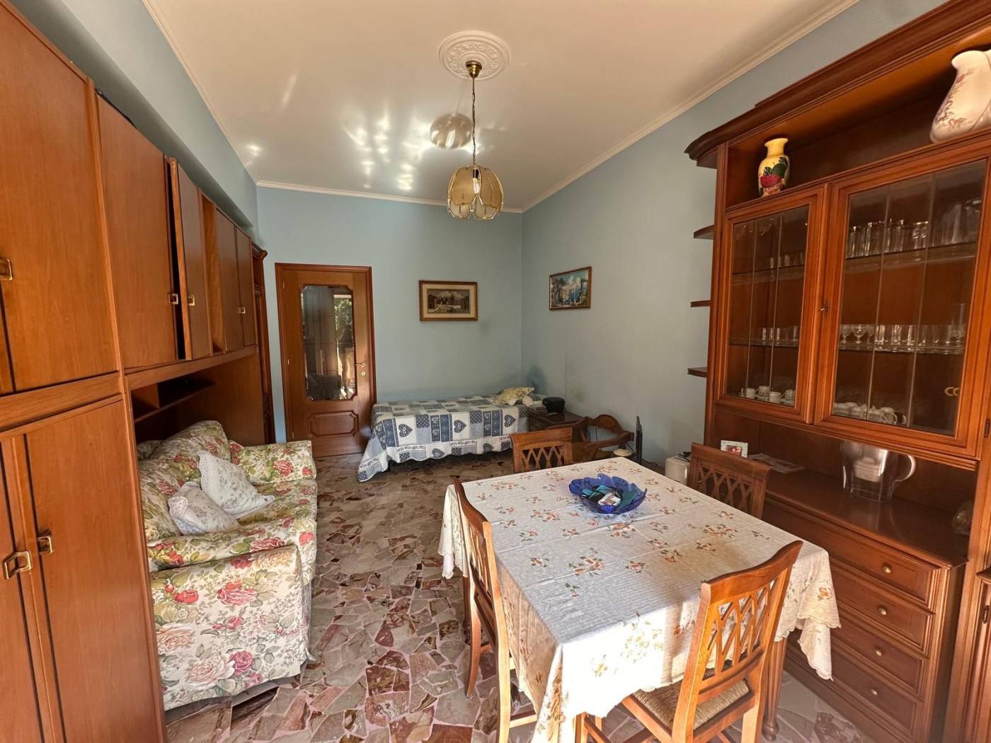 Salone