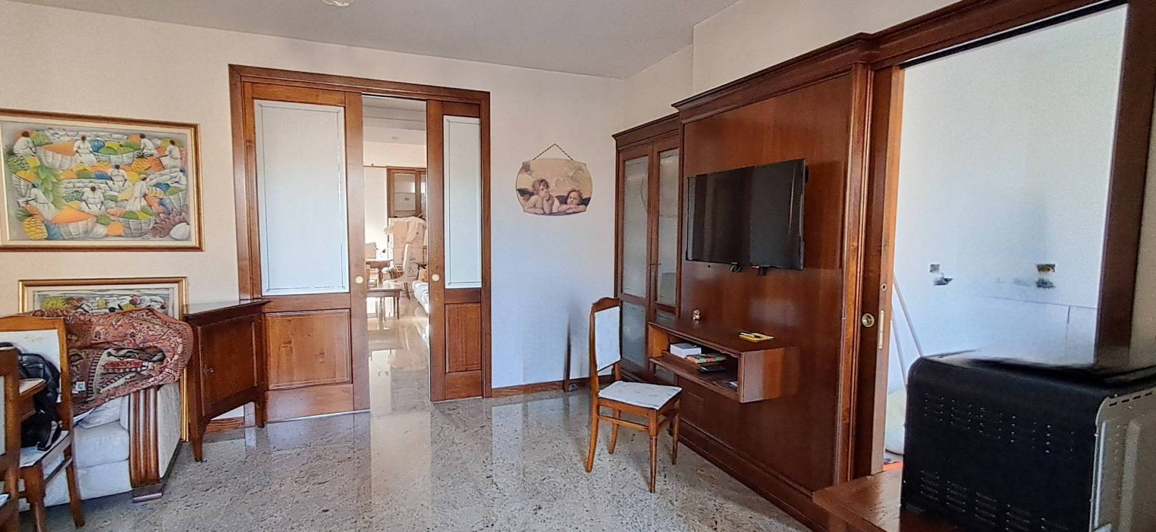 Salone