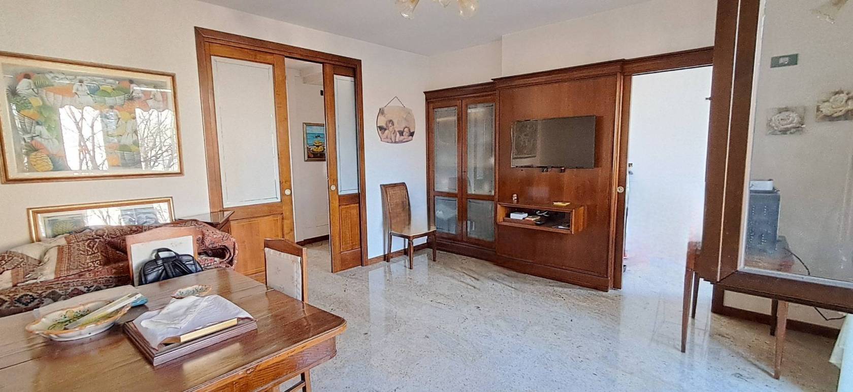 Salone