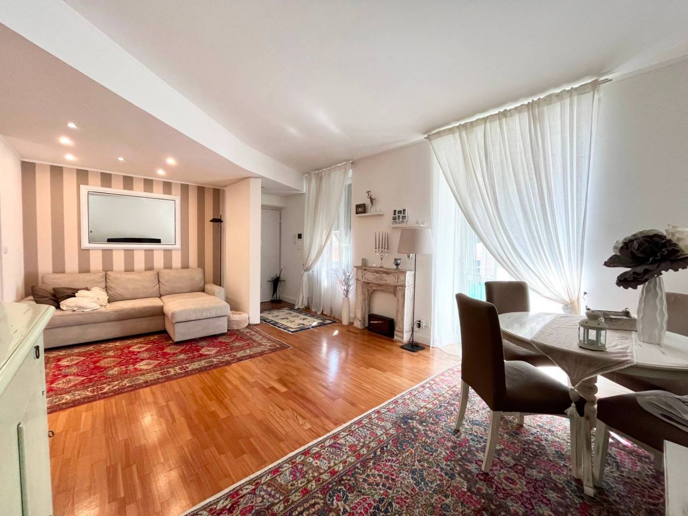 Salone
