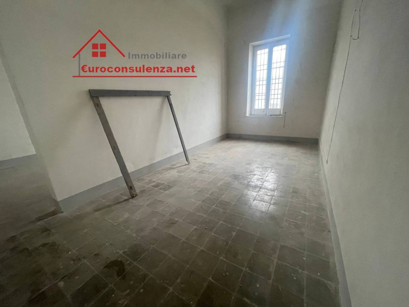 Stanza non arredata