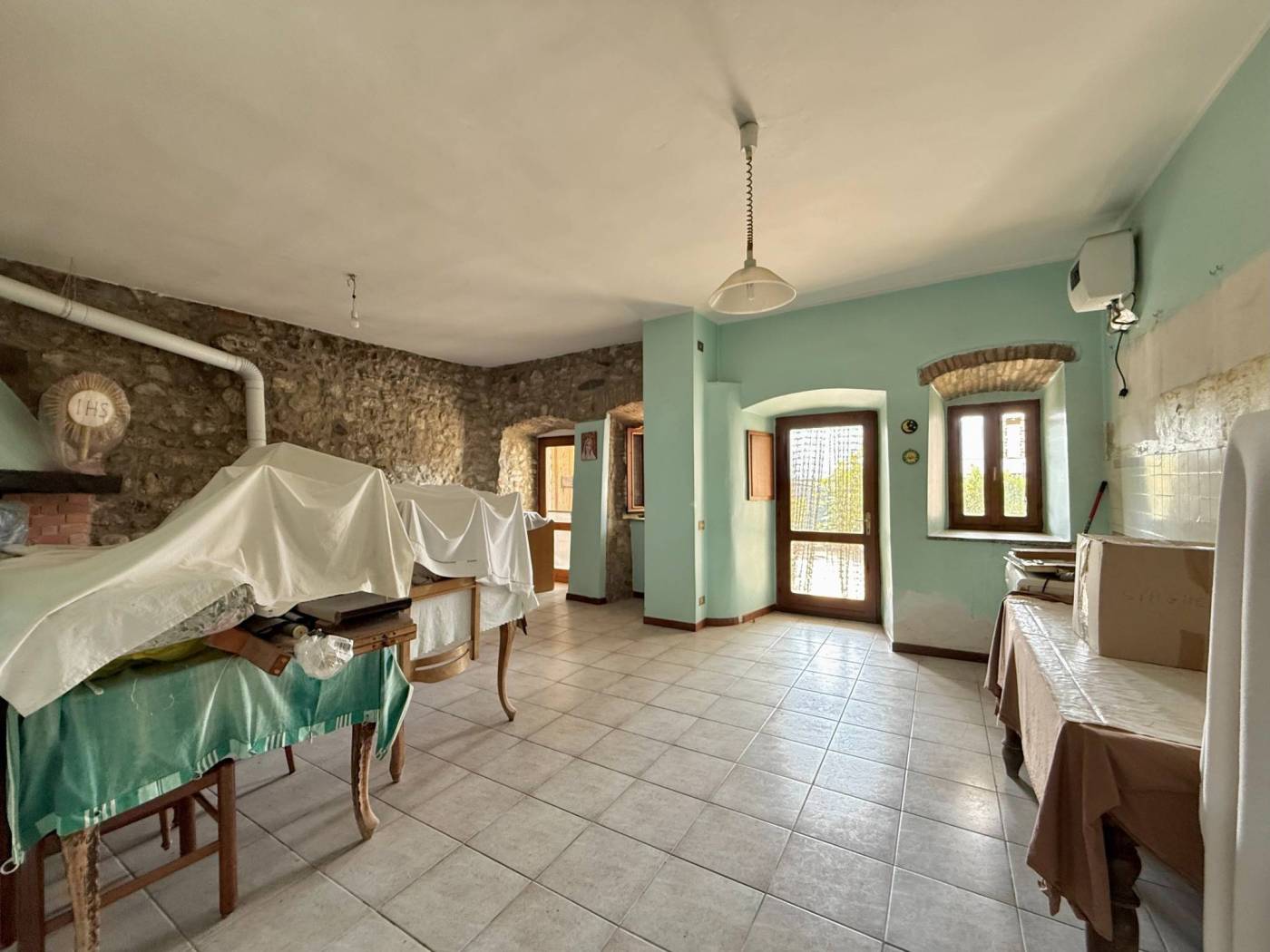 Salone