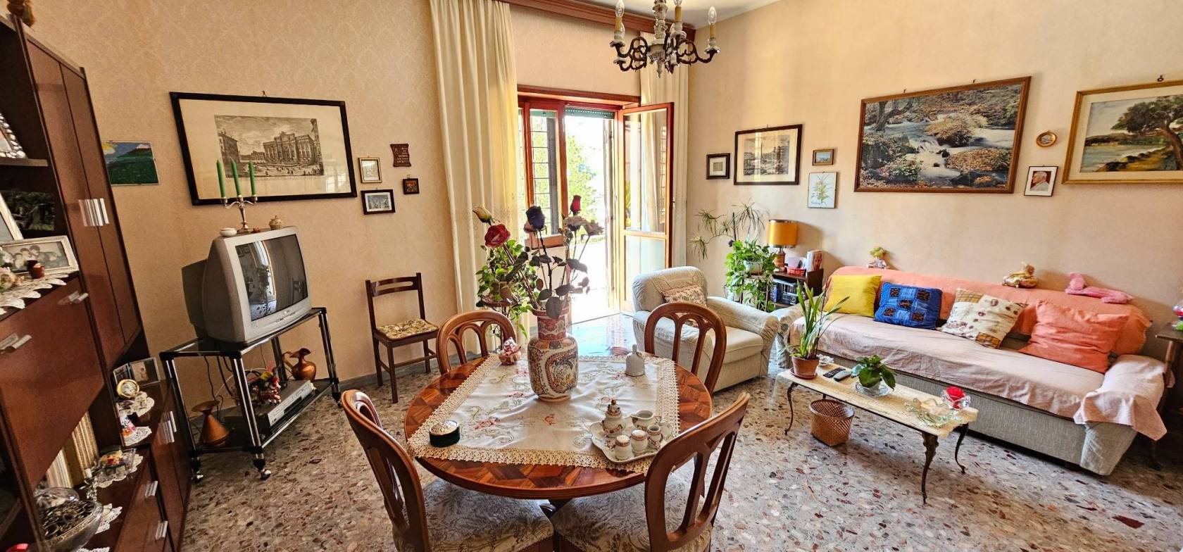 Salone