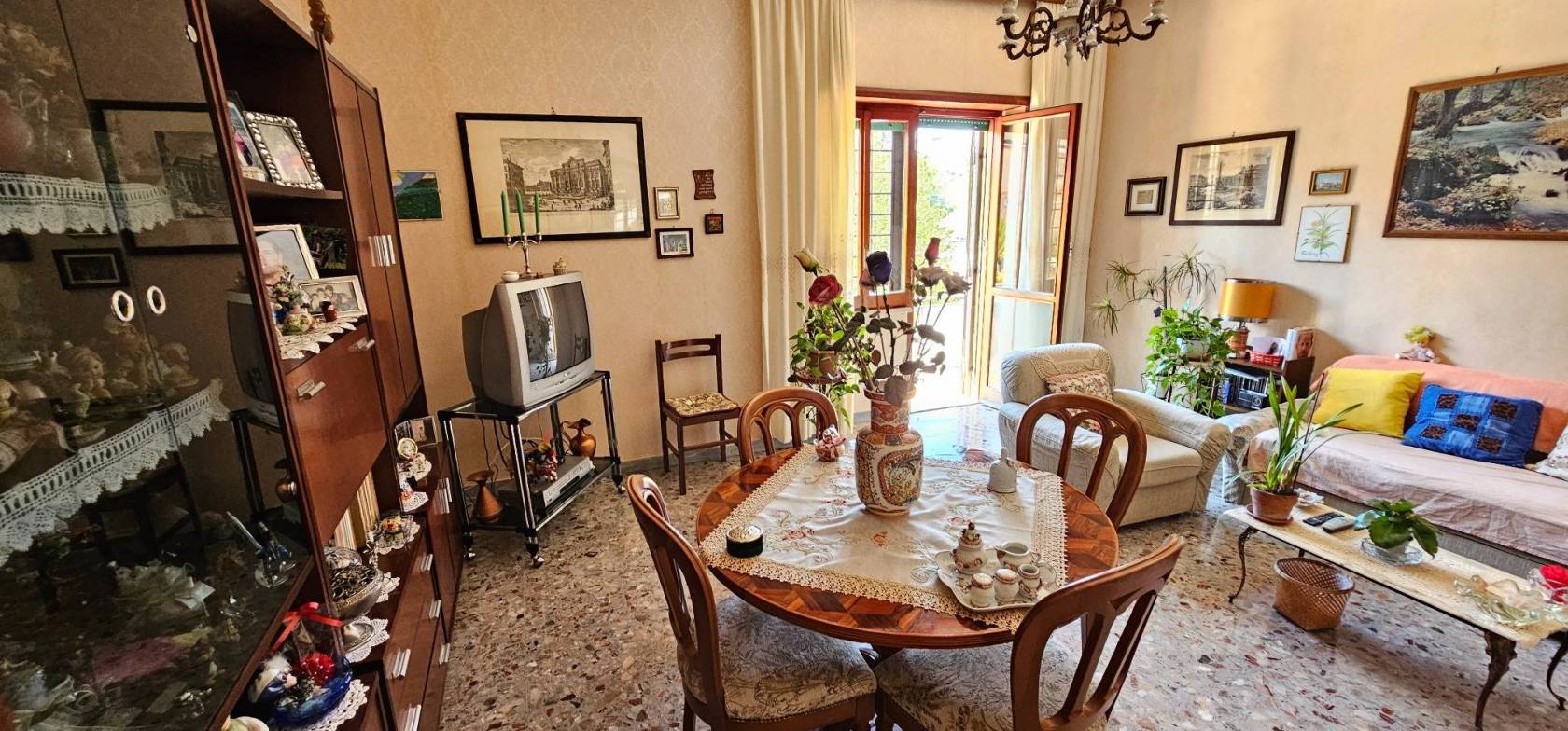 Salone