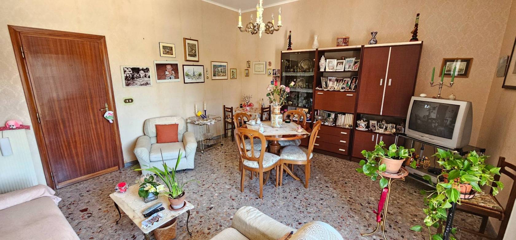 Salone