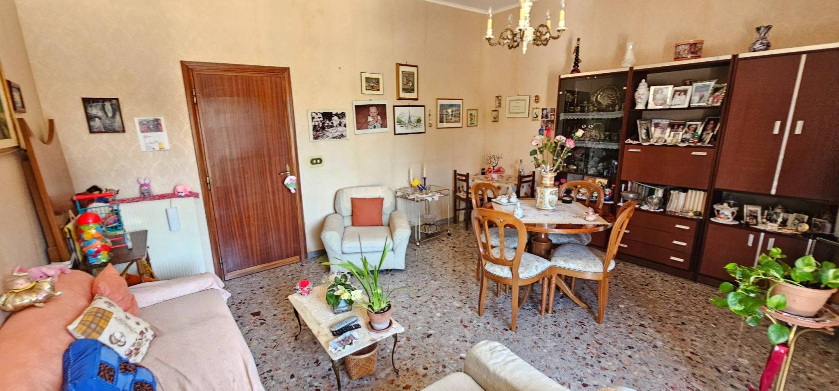 Salone