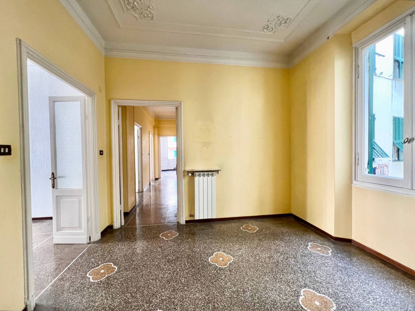 Stanza non arredata