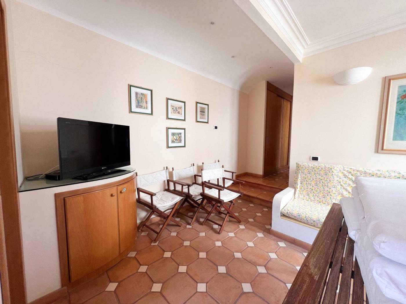 Salone